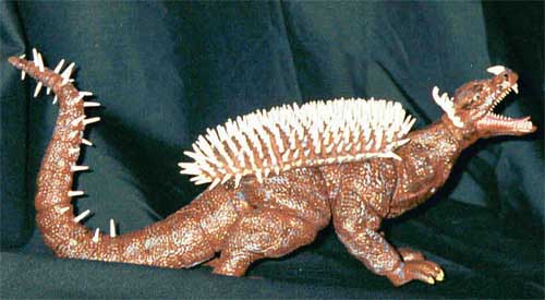 anguirusc.jpg (96131 bytes)