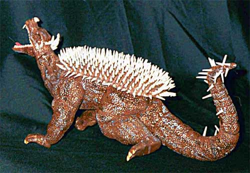 anguirusd.jpg (127427 bytes)