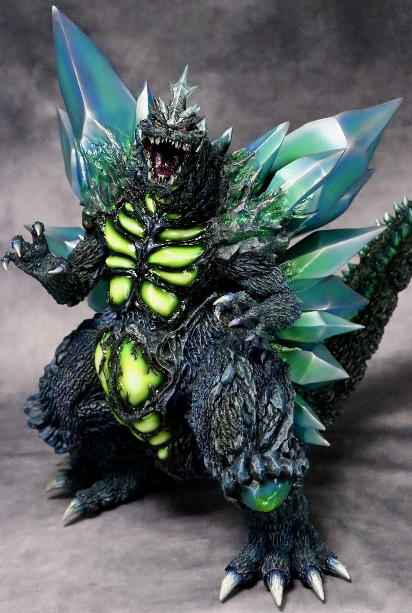 ススキガレージ スペースゴジラ SPACEGODZILLA ORIGINAL Susuki Garage Resin Model Kit Kaiju